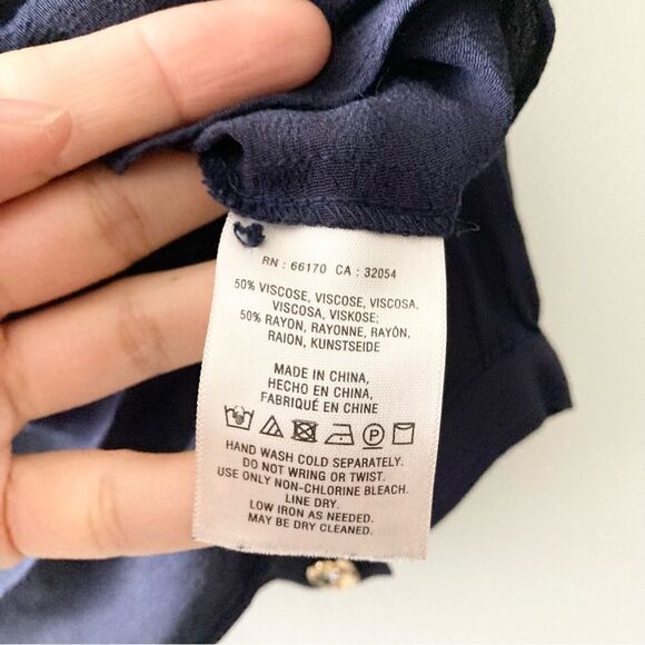 Maeve by‎ Anthropologie Ruffle Cold Shoulder Navy Top Size 4 - Picture 6 of 7